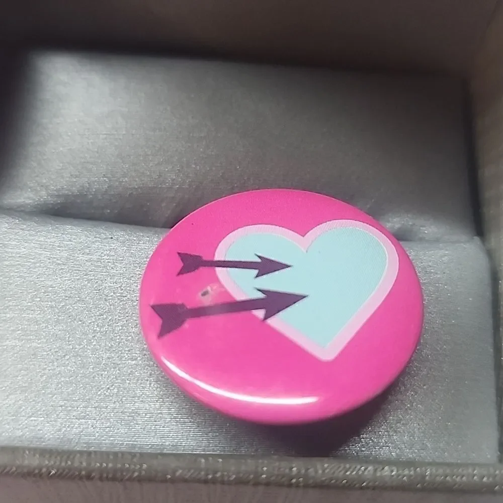 No Brand pinback button